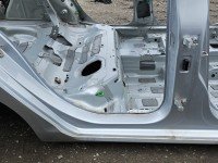 Próg prawy SŁUPEK ŚRODKOWY B Vw Golf VII HB 5d srebrny