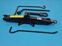 lewarek Podnośnik samochodowy trapezowy Toyota Prius II XW20 03-