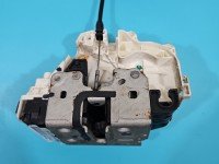 Zamek przód lewy P04589921AE Jeep Grand Cherokee IV WK2 EUROPA Producent części: JEEP, 4 pin