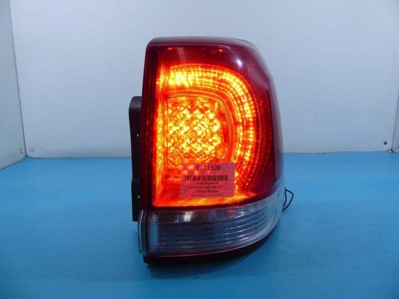Lampa tył prawa Toyota Land Cruiser J200 07- HB