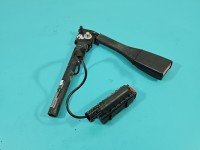 Pas bezpieczeństwa przód prawy pasażera Opel Corsa D 13290233