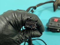 Instalacja Wiązka drzwi przód prawych Mercedes W213 A2135402529