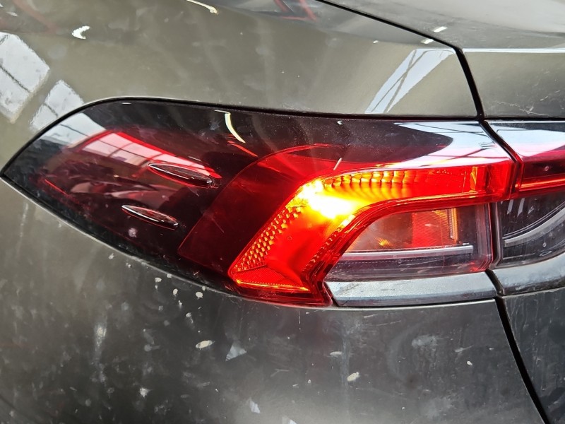 Lampa tył lewa Toyota Corolla E21 19- sedan EUROPA