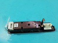 Przełącznik szyb Mitsubishi Pajero Pinin Mitsubishi, odprysk na przycisku EU