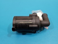 Pompka obiegu wody pompa Vw Passat B6 1.9 tdi 9031194B