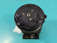 Sprężarka klimatyzacji kompresor 13322148 Opel Zafira B 1.7 cdti (A17DTR)