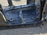 Próg prawy SŁUPEK ŚRODKOWY B Toyota Land Cruiser J200 07- HB 5d czarny 202