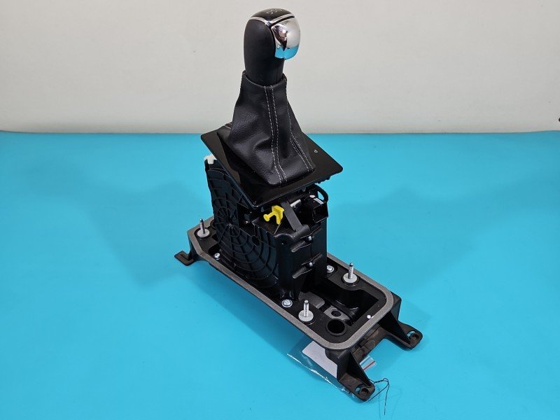 DŹWIGNIA LEWAREK WYBIERAK LINKI Skoda Superb III 1.8 TSI CJSA