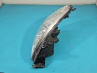 Reflektor prawy lampa przód Toyota Corolla Verso II EUROPA