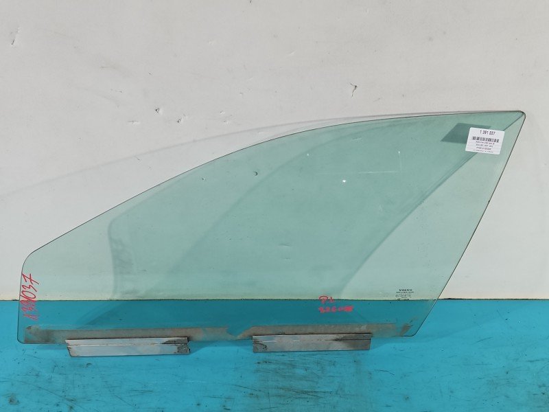 Szyba drzwi przód lewa Volvo S60 I sedan