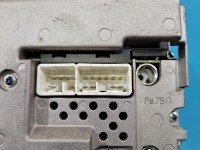Radio fabryczne Toyota Avensis II T25 86120-05081 radioodtwarzacz