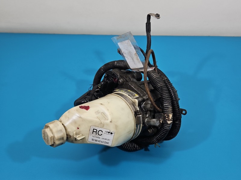 Pompa wspomagania Opel Zafira B 13192897 1.7 cdti (A17DTR)