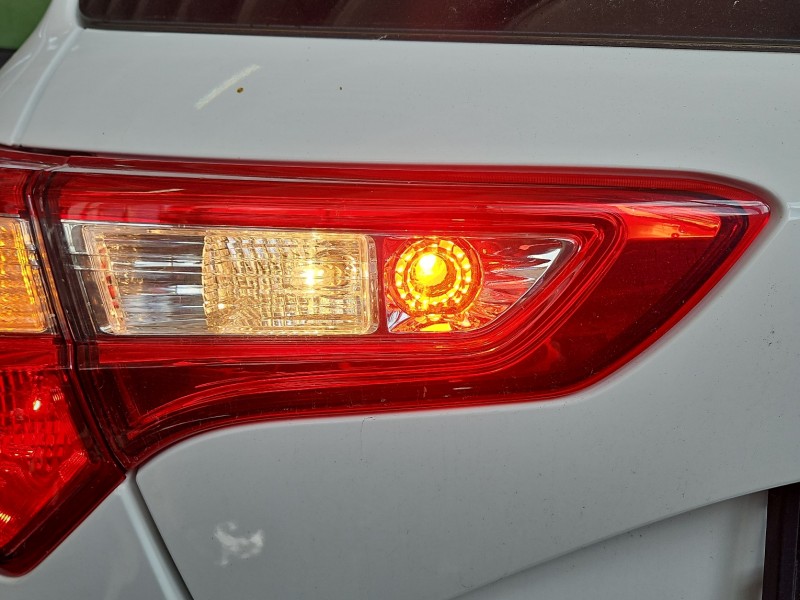Lampa tył lewa klapy Toyota Yaris III HB EUROPA