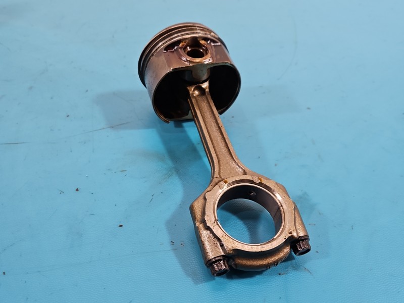 Tłok Suzuki Swift Mk6 1.6 16V 125KM