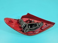 Lampa tył prawa Peugeot, 6 pinów 09-12 Z LISTWĄ ŻARÓWKOWĄ Peugeot 207 HB