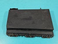 Skrzynka bezpieczników Opel Astra III H 13125865