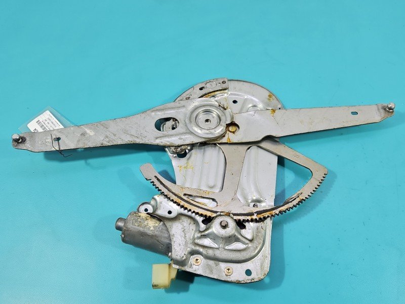 Podnośnik przód prawy Volvo V70 II Producent części: Volvo, 6 PIN 5d kombi