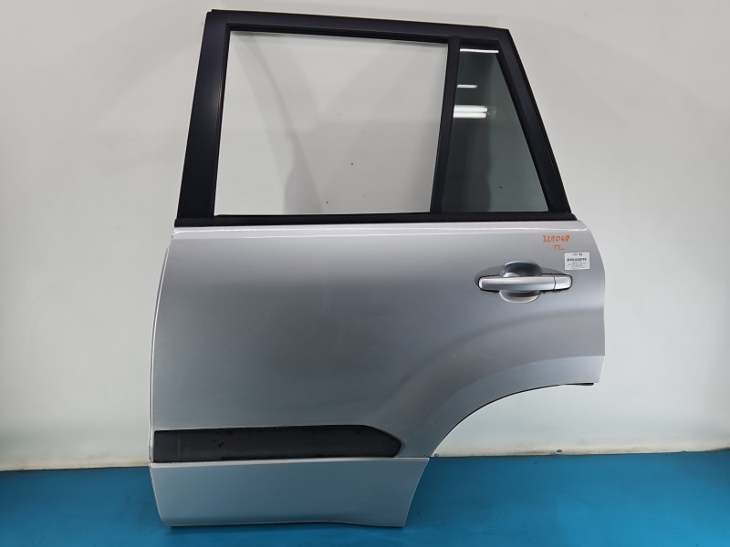 Drzwi tył lewe Suzuki Grand Vitara II HB 5d srebrny z2s. C02