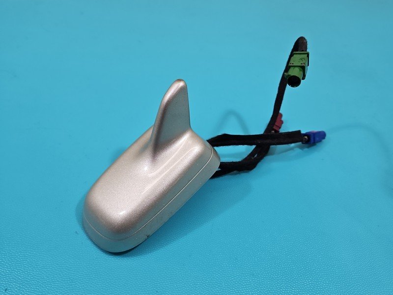 Antena AUDI Q5 08- 8R0035503G Antena AUDI Q5 08- 8R0035503G