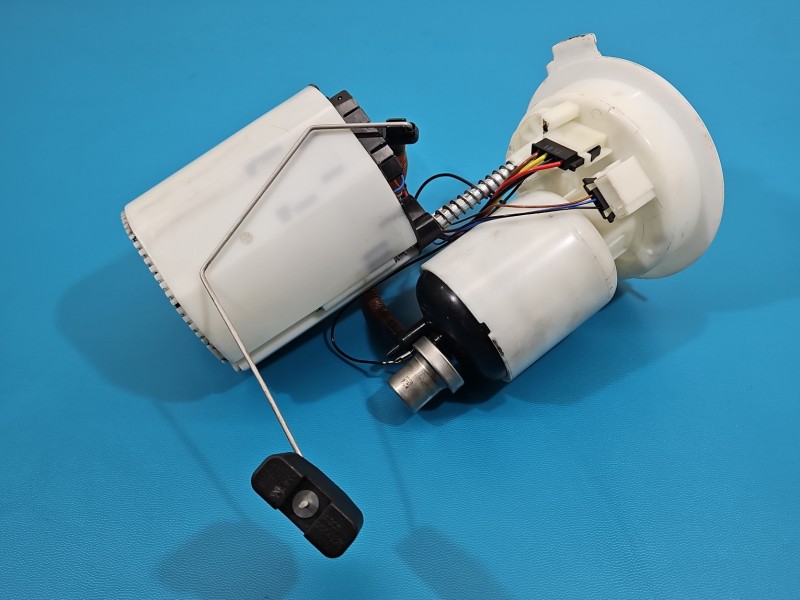 pompka Pompa paliwa AUDI A6 C7 2.0 TFSI (CAED) 4G0919051, A2C53364599 Producent części: Audi, 4+6 PIN