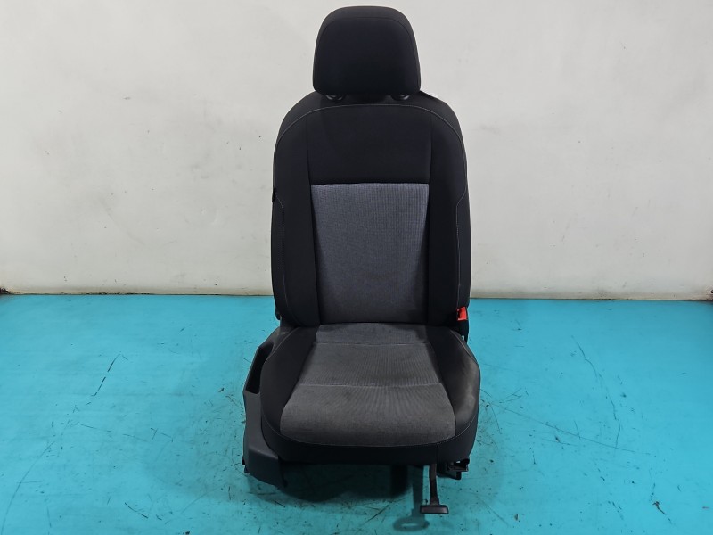 Fotel prawy przód pasażera Vw Golf VII 5d EUROPA