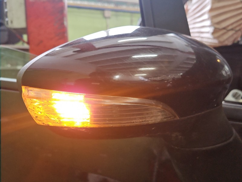 Lusterko prawe Ford B-Max 12-17 czarny SF europa