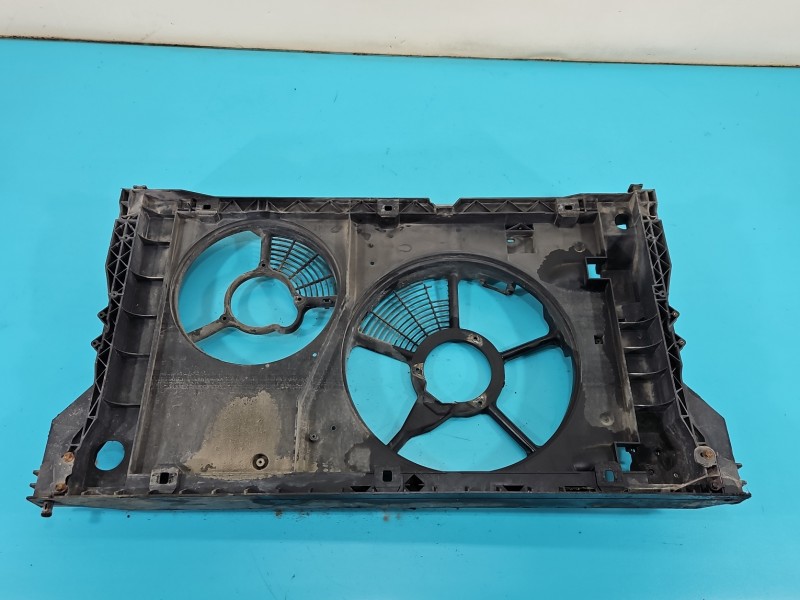 Obudowa Osłona wiatraka Renault Master II wentylatora