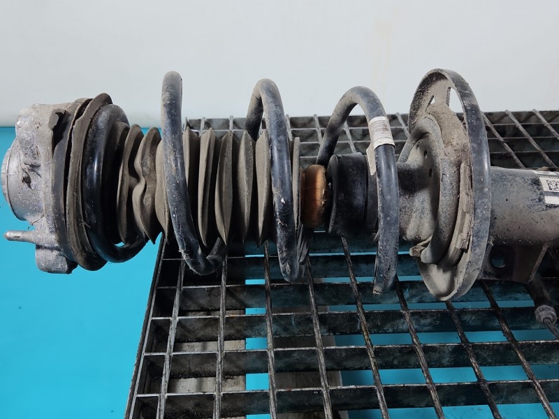 Sprężyna przód przednia BMW iX3 G08 0.0 elektryczny