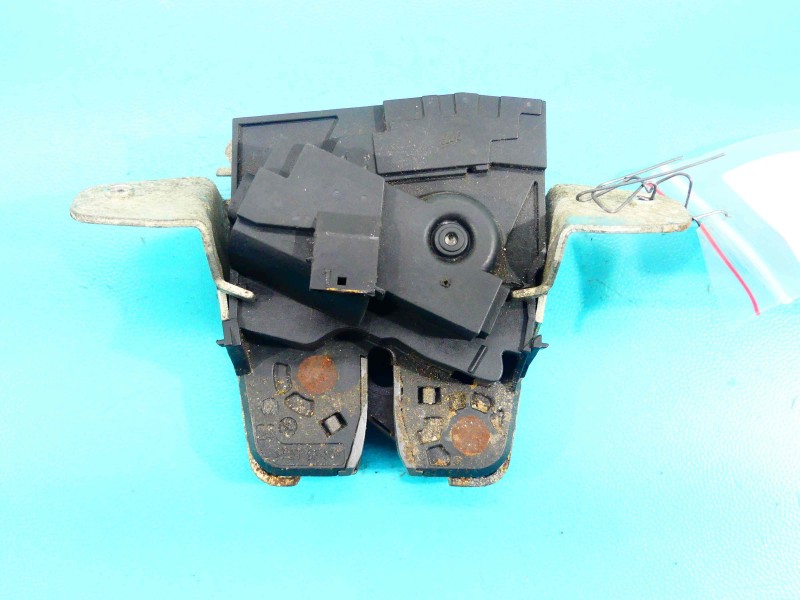 Zamek klapy tył Mercedes GLK X204 08- HB 4 pin A2047400435