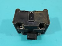 Cewka zapłonowa Audi A3 8L 06B905106A 1.6 SR Producent części: Audi, Pęknięta obudowa