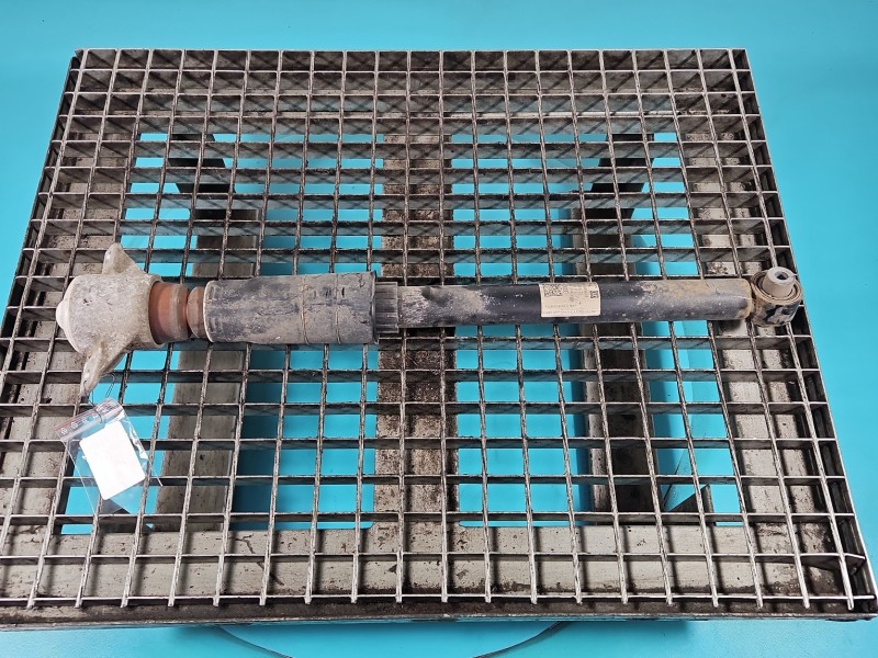 Amortyzator tył lewy Audi A4 B9 sedan tylny