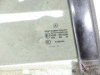 Szyba drzwi tył prawa Mercedes CLS II C218 W218 218 sedan