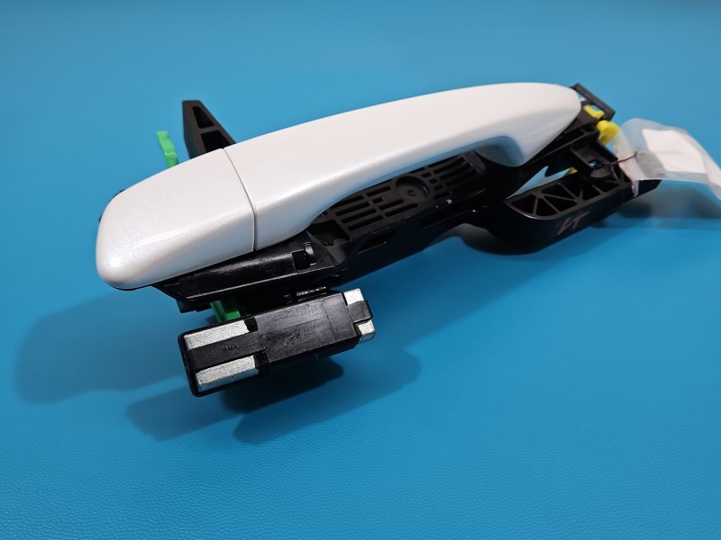 Klamka tył lewa zewnętrzna LEXUS CT 10-22