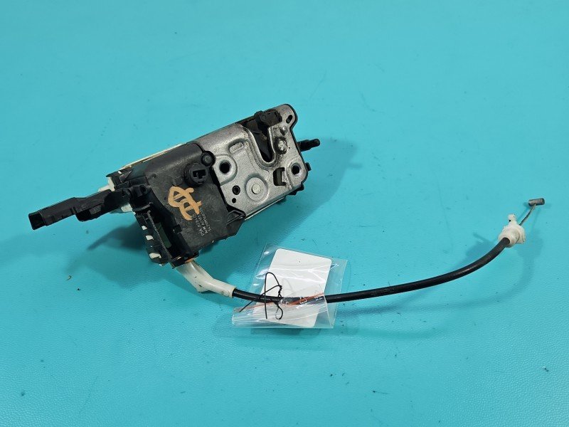 Zamek przód prawy 828405 Citroen Berlingo II EUROPA CITROEN, Europejska, 6pin