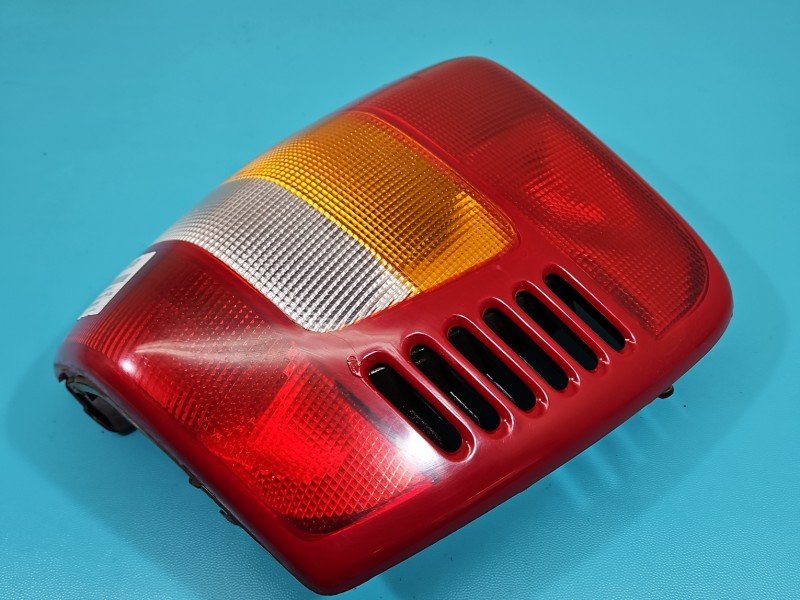Lampa tył prawa Jeep Grand Cherokee II WJ HB