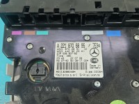 Lampa kabiny lampka Mercedes W221 A2218706895, A22180071