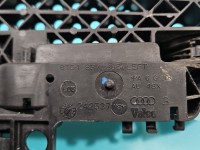 Klamka przód lewa zewnętrzna AUDI Q5 08- 8T0837885A