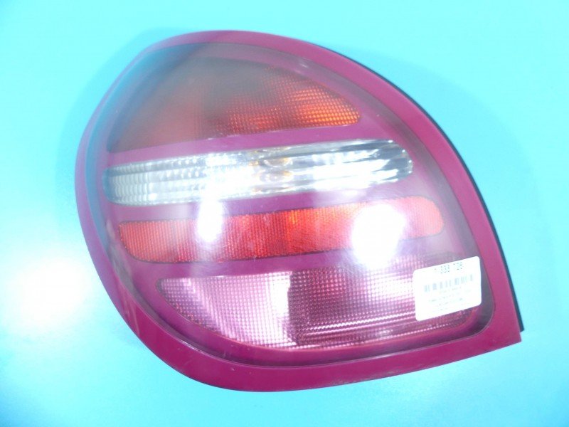 Lampa tył lewa Nissan Almera N16 HB