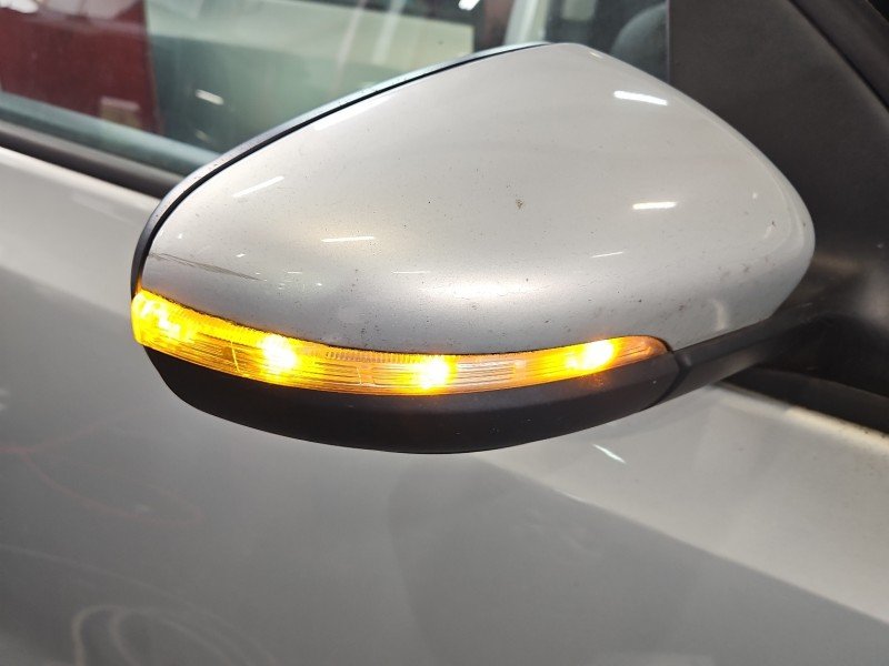 Lusterko prawe Vw Golf VI srebrny LR7L europa