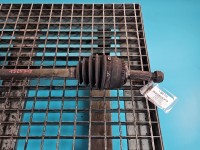 Półoś przód lewa Mitsubishi Carisma 1.6 16V manual