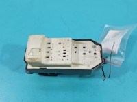 Przełącznik szyb Toyota Yaris III TOYOTA EU