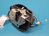 Zamek przód prawy 7229458 Bmw F34 GT EUROPA Producent części: BMW, Europejska, 4pin
