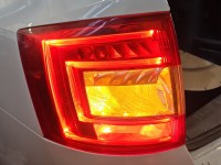 Lampa tył lewa Skoda Octavia III kombi EUROPA 5E9945095A