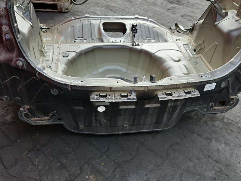 Pas tylny podłoga bagażnika Kia Rio IV 16-23 wanna HB ćwiartka