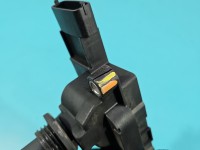 Cewka zapłonowa Opel Astra III H GN10198 1.8 16V Producent części: OPEL, 5 PIN pęknięcia na mocowanu