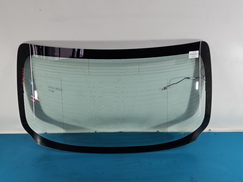 Szyba tylna KLAPY BAGAŻNIKA TYŁ Toyota Corolla E21 19- sedan