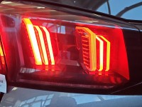 Lampa tył lewa klapy Peugeot 5008 II 17-24 HB EUROPA 9836231880, 82160101