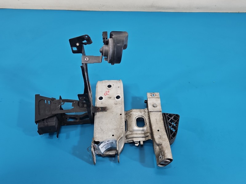 Wzmocnienie zderzaka przód belka bmw F30 Producent części: BMW, Europejska, PL przednie SPARKLING BRONZE METALLIC (B06)