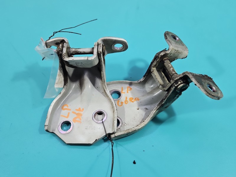 Zawias drzwi przód lewy Isuzu D-Max II 11-19