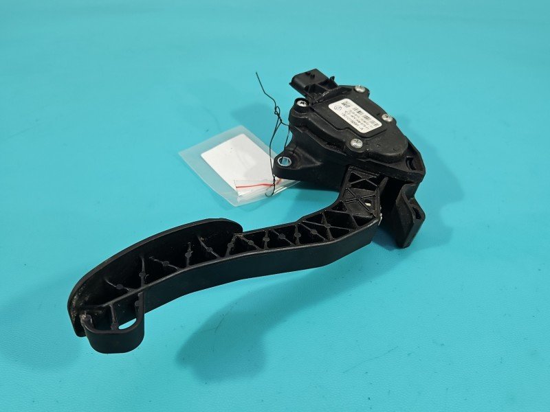 Pedał gazu potencjometr Renault Master III 10-24 180101626R, 6PV009978-01 2.3 dci